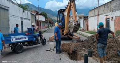 Sustituyen tubería de aguas servidas en municipio Diego Ibarra en Carabobo
