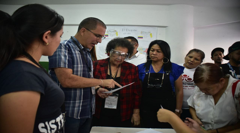 Pueblo mirandino ejerce derecho al voto en 1.708 centros electorales