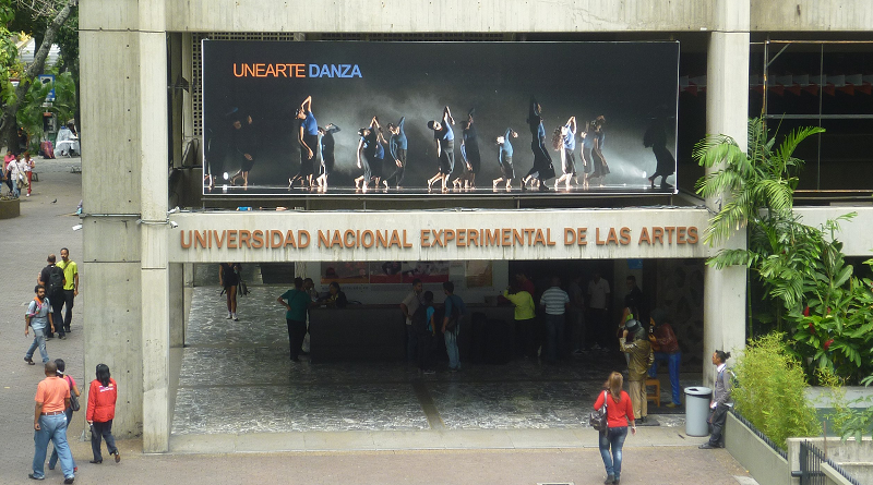 Celebran 15 aniversario de Unearte espacio de formación del artista revolucionario