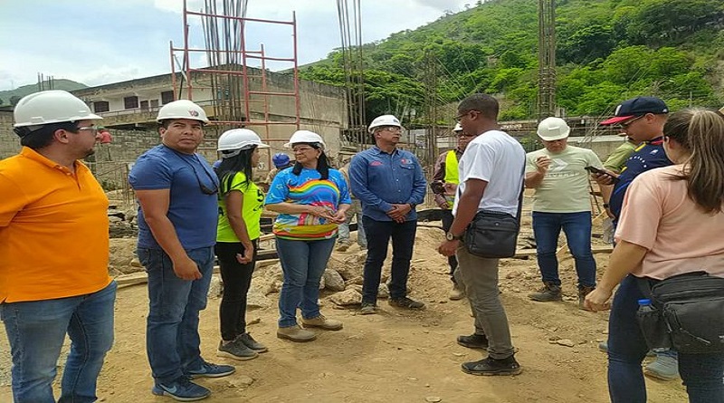 Supervisan construcción de viviendas en Las Tejerías estado Aragua