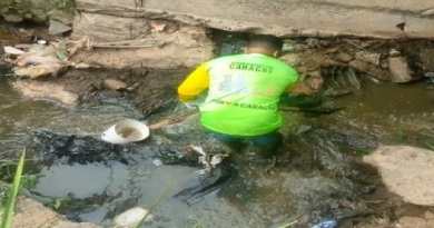 Efectúan labores de limpieza en torrenteras y quebradas de Caracas