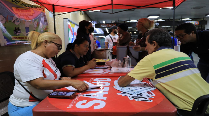 Jornada de vacunación en el Metro de Caracas garantiza inmunización del pueblo