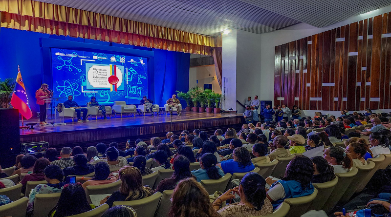 Profesores y profesoras inician Diplomado Nacional de Ciencia y Calidad Educativa