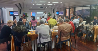Realizan conversatorio Prospectivas de las Tecnologías de Información 2023