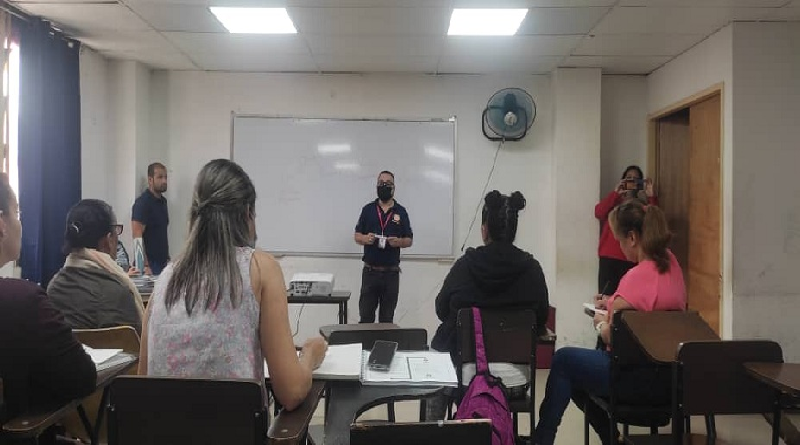 Dictan taller de capacitación a trabajadores del SPNS en estados del país