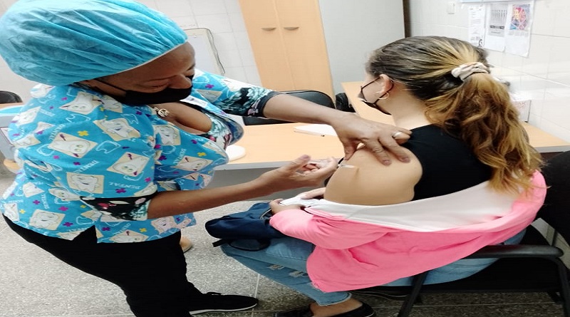 Impulsan importancia de la vacunación en pacientes en período de gestación