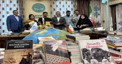 Venezuela dona libros de autores nacionales a Universidad de Teherán