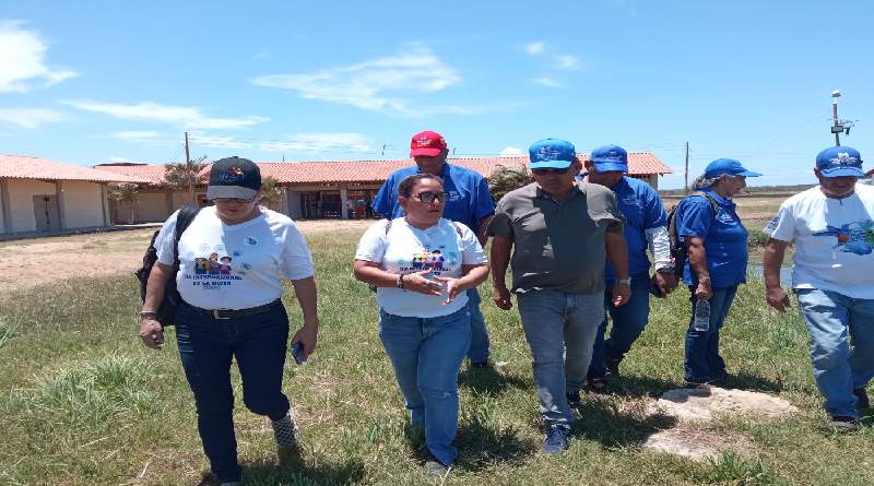 Visitan escuela Técnica Agrícola Pesquera Indígena Kanüye Añu para garantizar producción piscícola