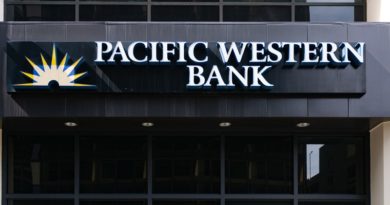 Fuertes caídas registran acciones de bancos regionales de EE.UU.