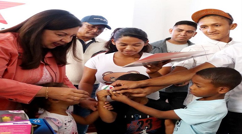 Familias refugiadas estrenan casas propias entregadas por Alcaldía de Caracas