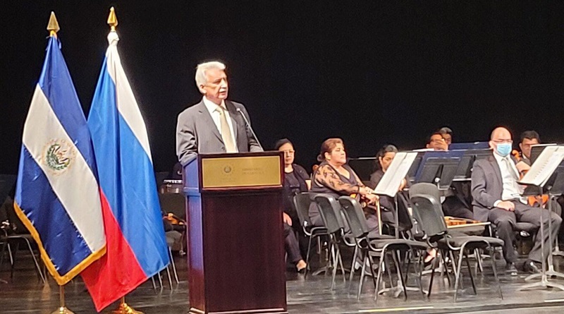 Rusia y El Salvador realizan concierto en homenaje al pianista Rajmáninov
