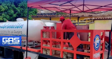 Sistema 1x10 distribuye bombonas de gas a familias de La Guaira