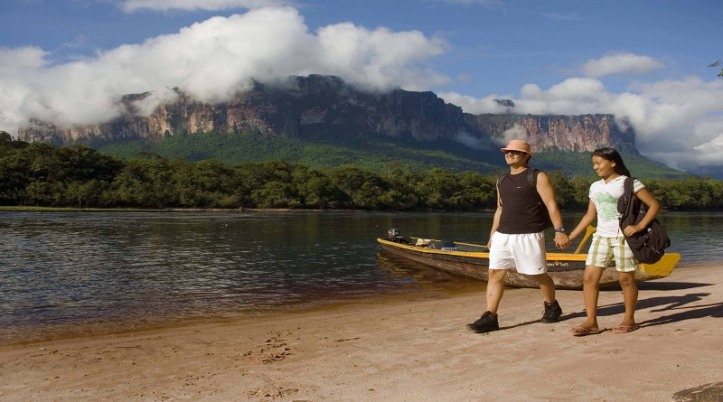 Viceministra Leticia Gómez: Venezuela incrementará el turismo receptivo desde Chile