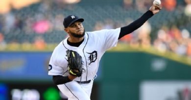 Eduardo Rodríguez se recupera y podría lanzar pronto con Detroit