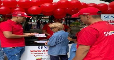 Representante del Seniat orientan a emprendedores en materia aduanera en Táchira