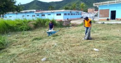 Trabajadores de Carabobo recuperan espacios del CDI Portuario