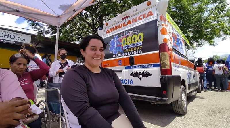 Habitantes de Las Agüitas reciben atención primaria a través del 0800 Bigotes