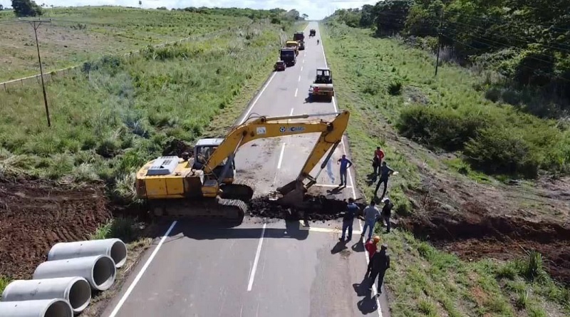 Gobierno de Guárico realiza mantenimiento a vías de la entidad
