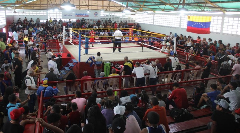 En Aragua rehabilitan Gimnasio Luis Beltrán Díaz con una Copa de Boxeo