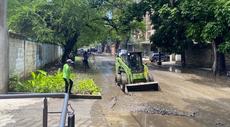 Alcaldía de Girardot se desplega por zonas de Maracay ante fuertes precipitaciones