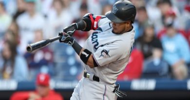 Luis Arráez regresa a .400 en paliza de Marlins sobre Azulejos