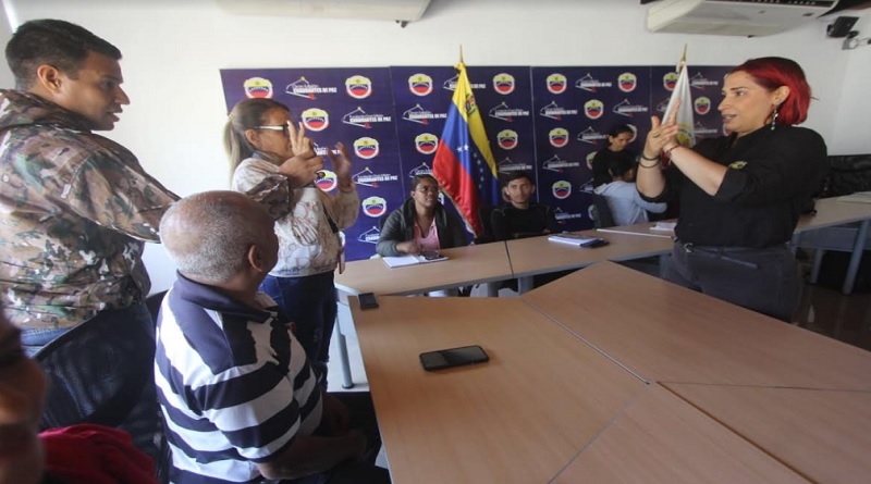 Funcionarios son capacitados con formación en Lengua de Señas Venezolanas