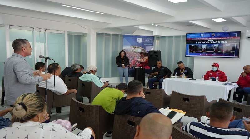 Evalúan necesidades de operadores de transporte del estado Táchira