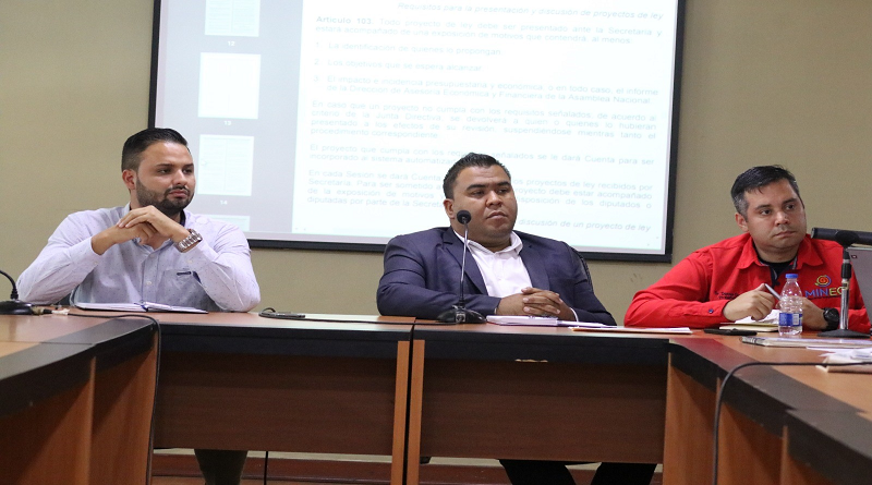 AN instala equipo promotor del Proyecto de Ley de la Basura
