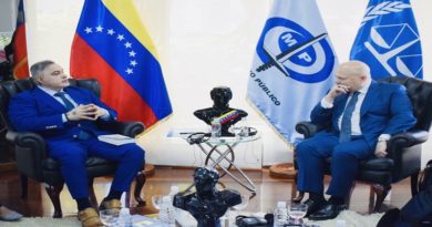 Fiscal Tarek William Saab se reúne con su homólogo de la CPI Karim Khan