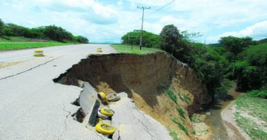 Realizan estudios topográficos en falla de borde de la autopista Charallave - Ocumare