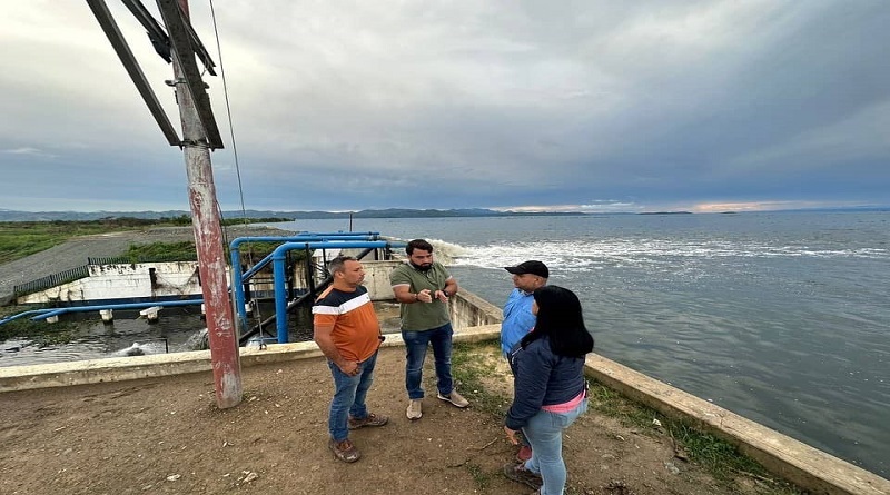 Evalúan funcionamiento de estación de rebombeo en Aragua
