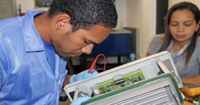 Miranda busca elevar capacidad comercial de empresas con formación tecnológica