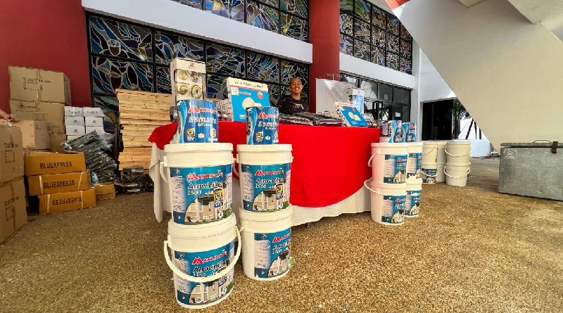 Entregan materiales para rehabilitación de centros religiosos en Carabobo