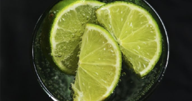 ¿El limón en ayunas realmente funciona para bajar de peso?