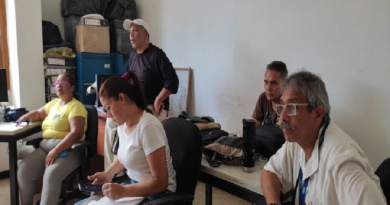 Revisan estrategias para garantizar servicios de telecomunicaciones en La Guaira
