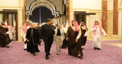 Presidente Maduro sostiene reunión de trabajo con primer ministro de Arabia Saudita