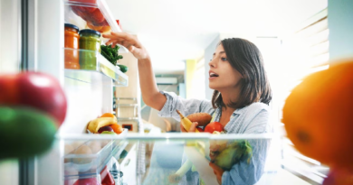 Conoce los alimentos que expertos recomiendan evitar en la noche