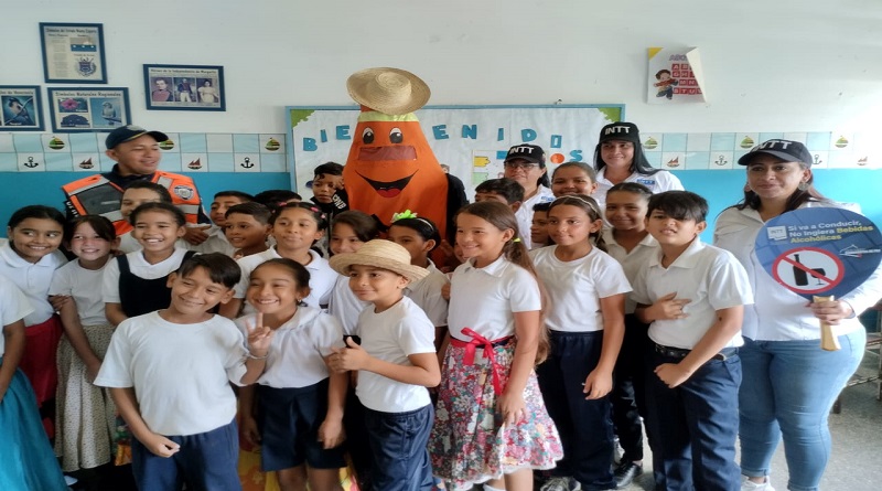 Estudiantes de Nueva Esparta reciben charla sobre educación vial
