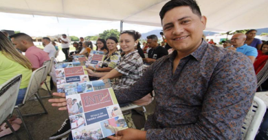 Entregan 270 títulos de tierras urbanas en municipio Paz Castillo de Miranda
