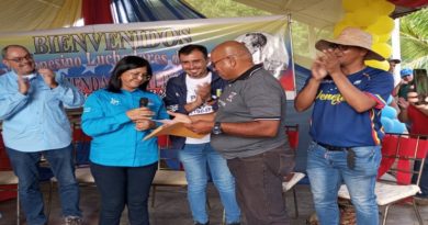 Entregan 73 títulos de tierra en municipio Zamora del estado Aragua