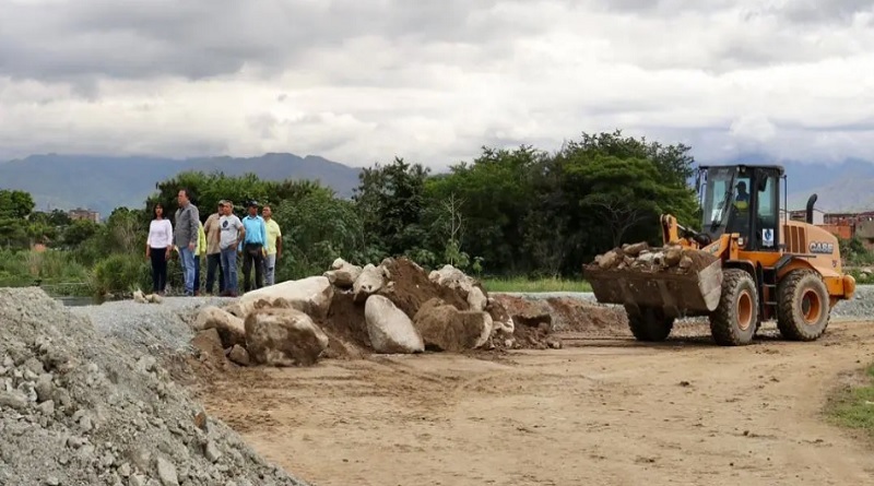Supervisan labores de reacondicionamiento preventivo del lago Los Tacarigua en Aragua