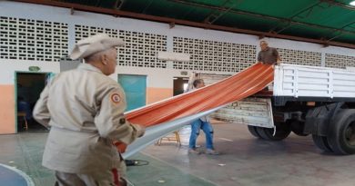 Bricomiles avanzan con recuperación de 78% de escuelas de Caracas