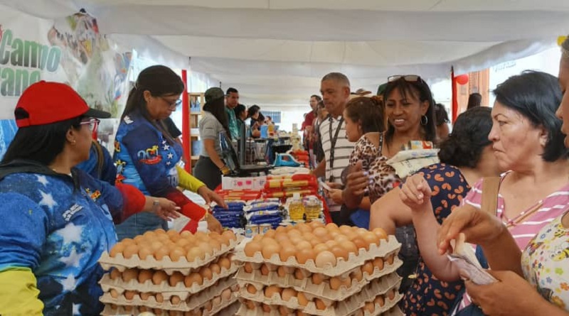 Mercados de Alimentos en 33 puntos a cielo abierto se realizan en Caracas