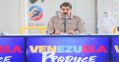 Gobierno nacional enaltece lucha del pueblo para el renacimiento de Venezuela﻿