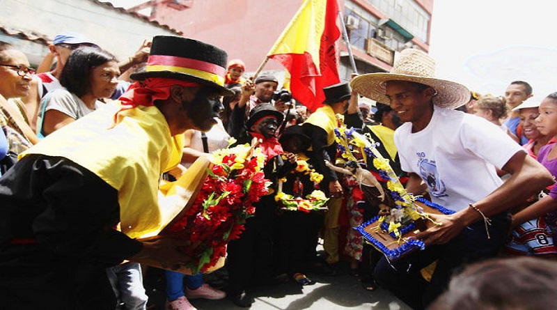 Realizan encierro del San Pedro en la Iglesia Santa Cruz de Guatire