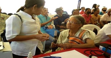 Adultos mayores reciben jornada integral de salud en Carabobo