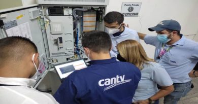 Cantv inspecciona avances de la colocación de fibra óptica en Carapita