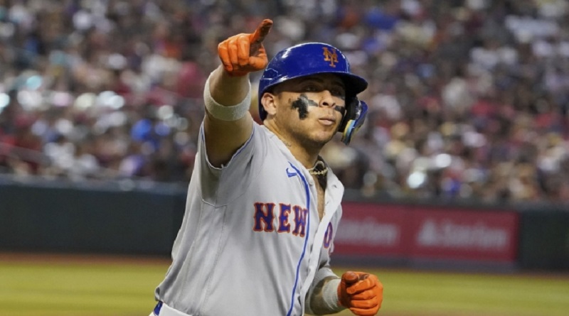 Francisco Álvarez comanda triunfo de los Mets