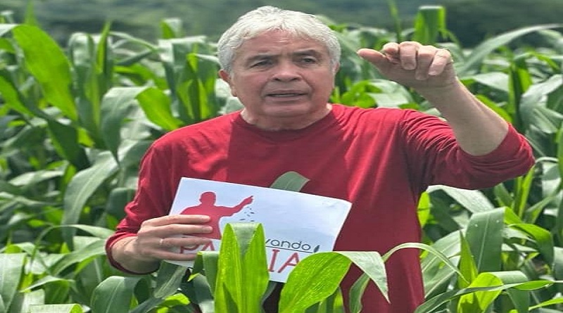 Ministro Castro Soteldo verifica rendimiento de producción de maíz en Portuguesa