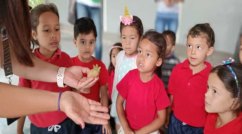 Estudiantes conocen labores científicas y tecnológicas en Miranda
